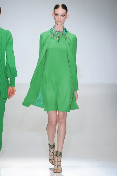 Look 25